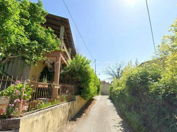 appartamento in vendita a Bracciano in zona Pisciarelli