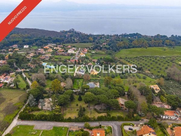 casa indipendente in vendita a Bracciano