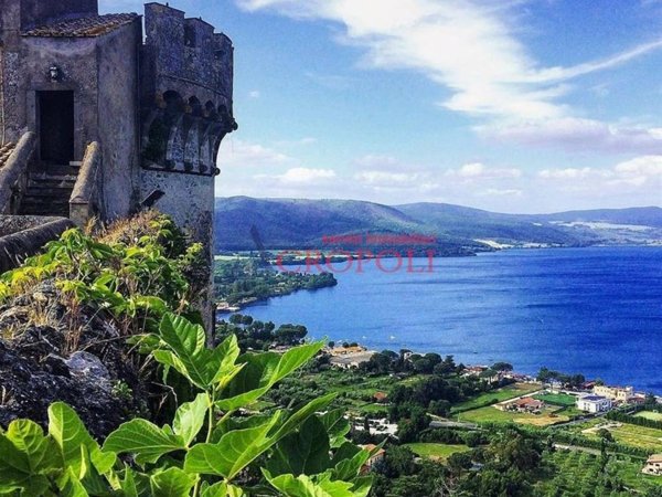 villa in vendita a Bracciano