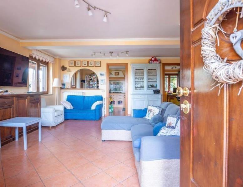 casa indipendente in vendita a Bracciano