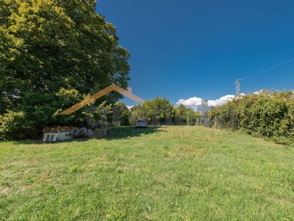 terreno in vendita a Bracciano