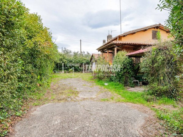 casa indipendente in vendita a Bracciano