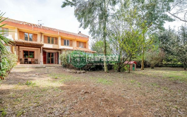 casa indipendente in vendita a Bracciano