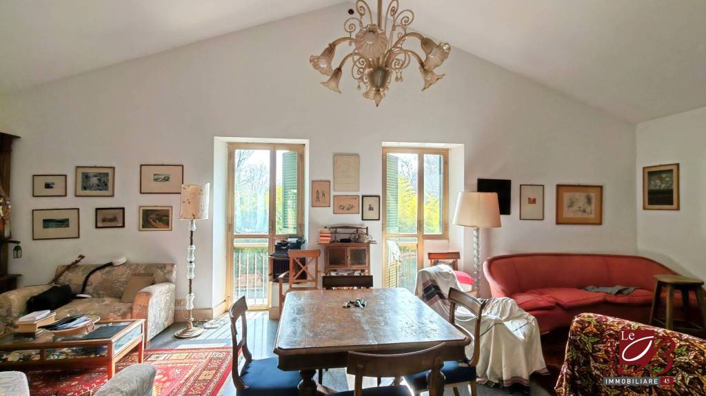 casa indipendente in vendita a Bracciano in zona Pisciarelli