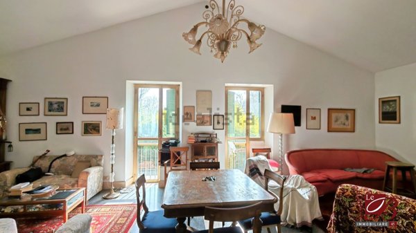 casa indipendente in vendita a Bracciano in zona Pisciarelli