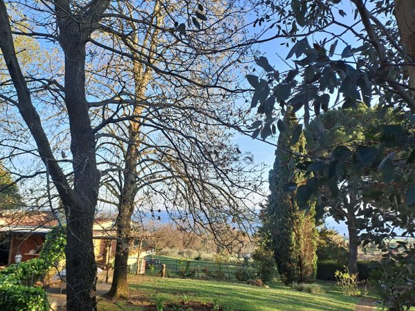 casa indipendente in vendita a Bracciano in zona Vicarello