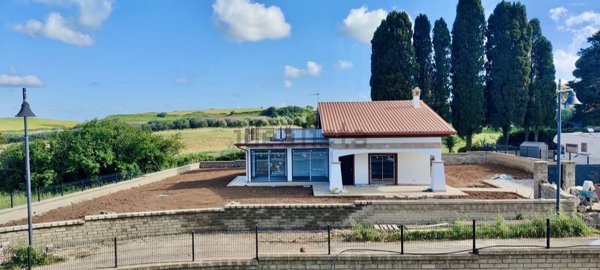 casa indipendente in vendita a Bracciano