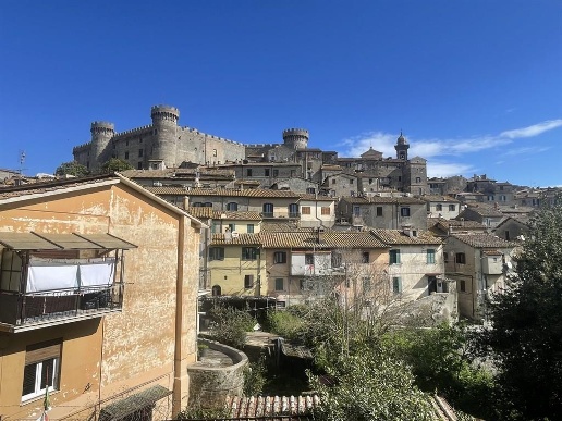 appartamento in vendita a Bracciano in zona Lungolago