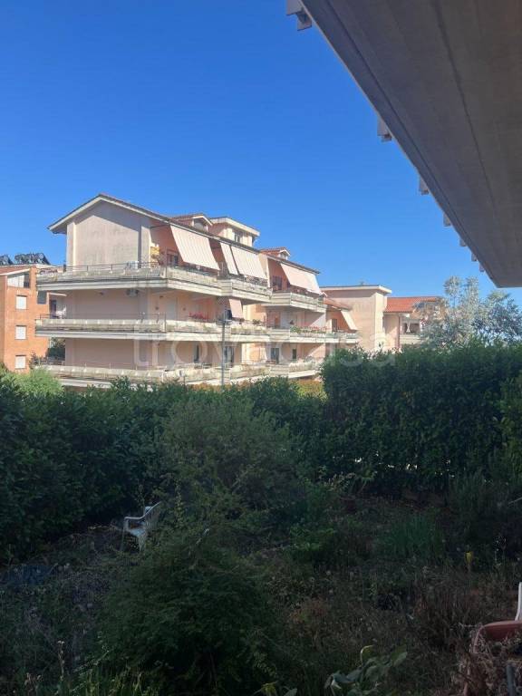 appartamento in vendita a Bracciano in zona Lungolago