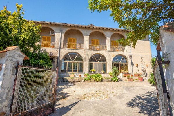 appartamento in vendita a Bracciano in zona Vigna di Valle