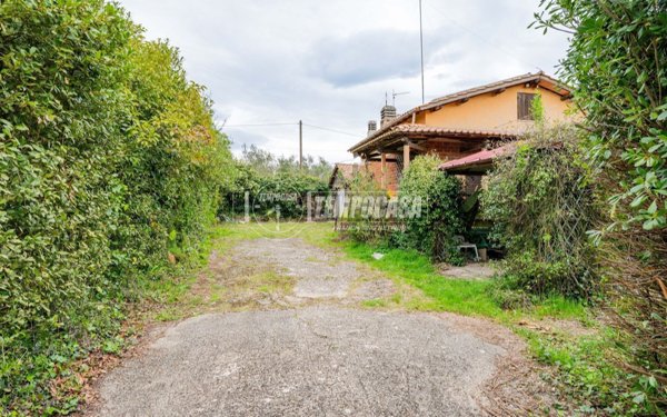 casa indipendente in vendita a Bracciano