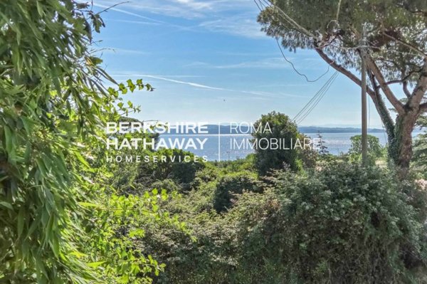 casa indipendente in vendita a Bracciano