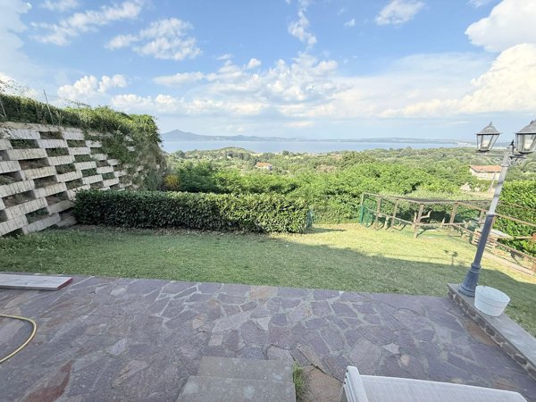 casa indipendente in vendita a Bracciano