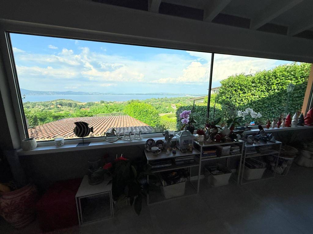casa indipendente in vendita a Bracciano