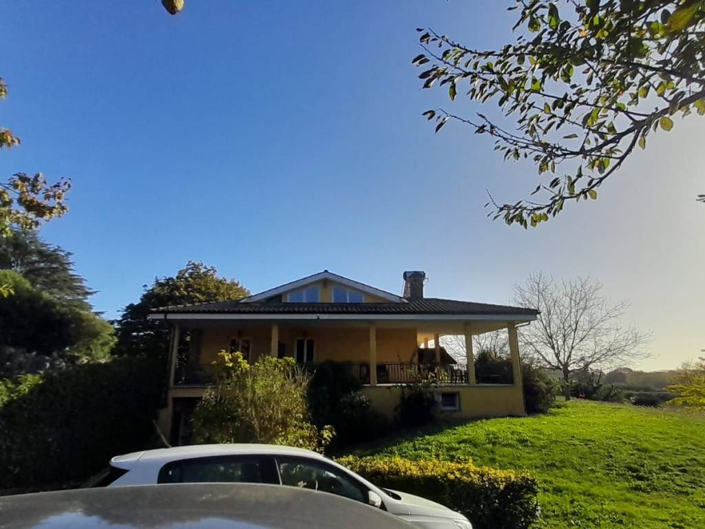casa indipendente in vendita a Bracciano