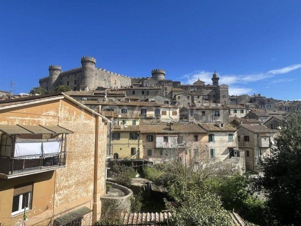 appartamento in vendita a Bracciano in zona Lungolago