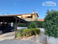 casa indipendente in vendita a Bracciano in zona Vigna di Valle