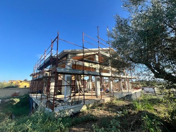 casa indipendente in vendita a Bracciano in zona Castel Giuliano