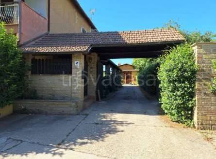 appartamento in vendita a Bracciano in zona Pisciarelli