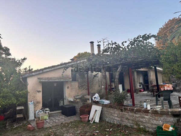 casale in vendita a Bracciano