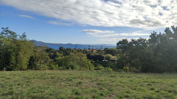terreno in vendita a Bracciano
