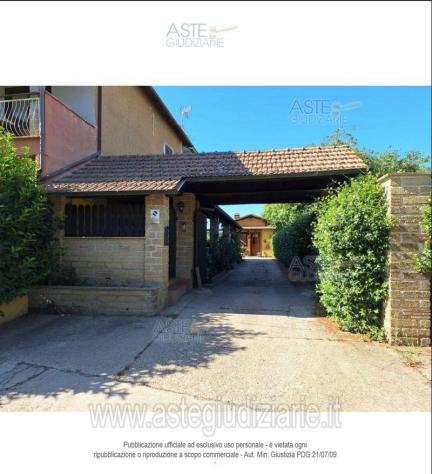 casa indipendente in vendita a Bracciano in zona Pisciarelli