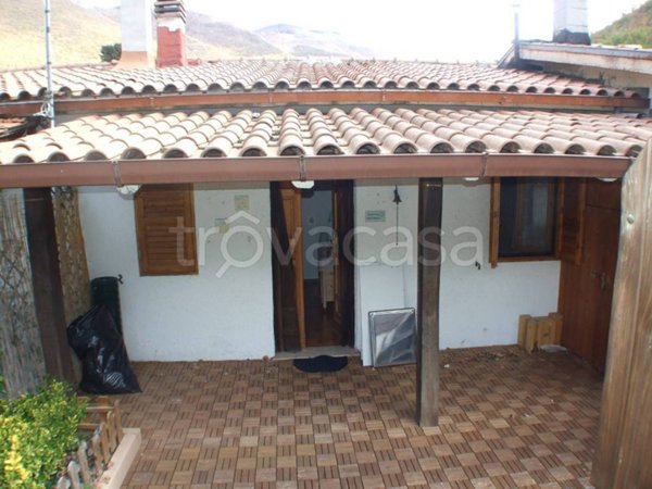 casa indipendente in vendita a Camerata Nuova