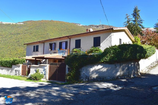 pentavano in vendita a Camerata Nuova