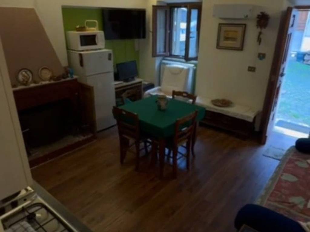 casa indipendente in vendita a Camerata Nuova