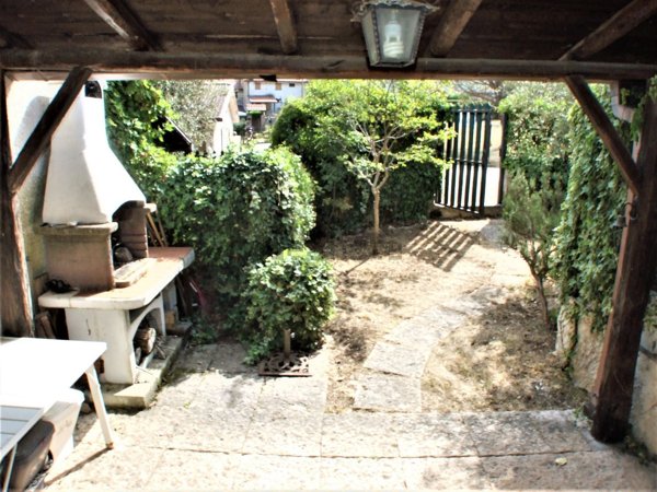 casa indipendente in vendita a Camerata Nuova