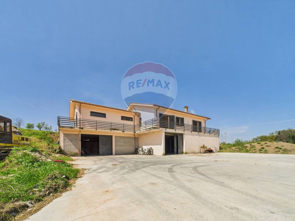 casa indipendente in vendita a Campagnano di Roma