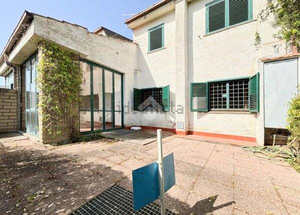 casa indipendente in vendita a Campagnano di Roma