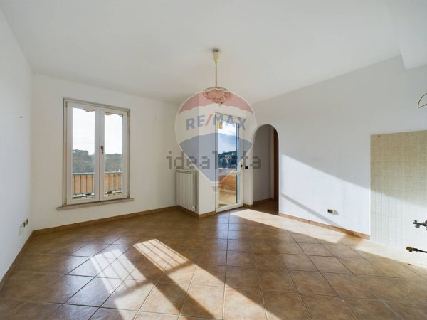 appartamento in vendita a Campagnano di Roma