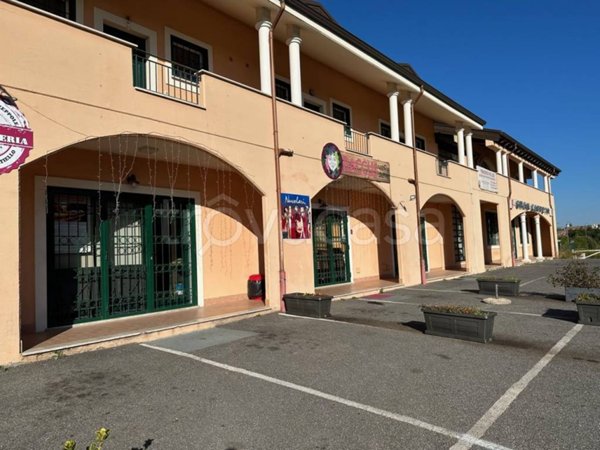negozio in vendita a Campagnano di Roma