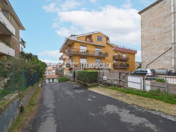 appartamento in vendita a Campagnano di Roma