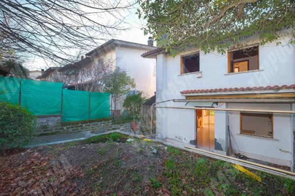 casa indipendente in vendita a Campagnano di Roma