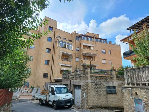 appartamento in vendita a Campagnano di Roma