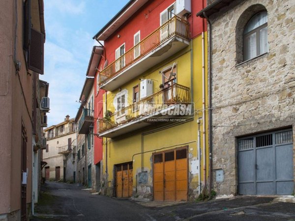 appartamento in vendita a Campagnano di Roma