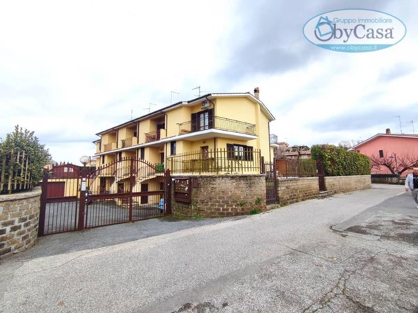 casa indipendente in vendita a Campagnano di Roma