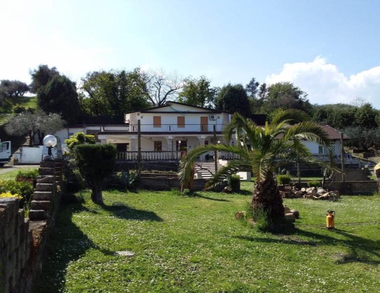 casa indipendente in vendita a Campagnano di Roma