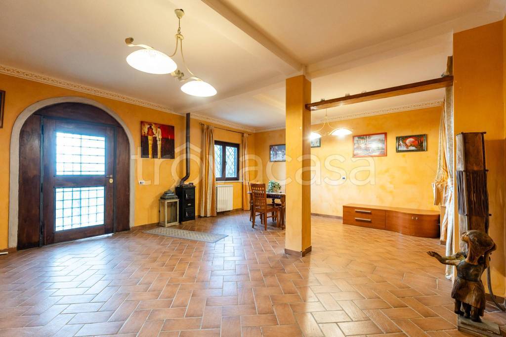 casa indipendente in vendita a Campagnano di Roma