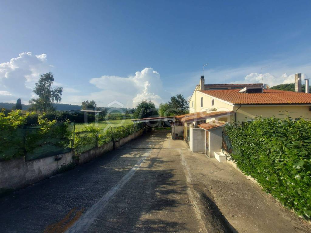 appartamento in vendita a Campagnano di Roma