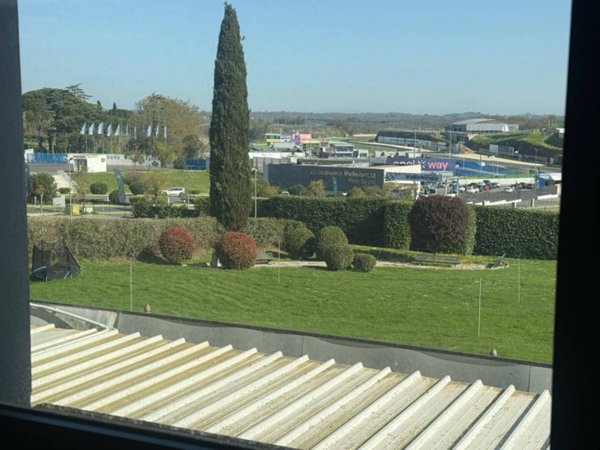 negozio in vendita a Campagnano di Roma