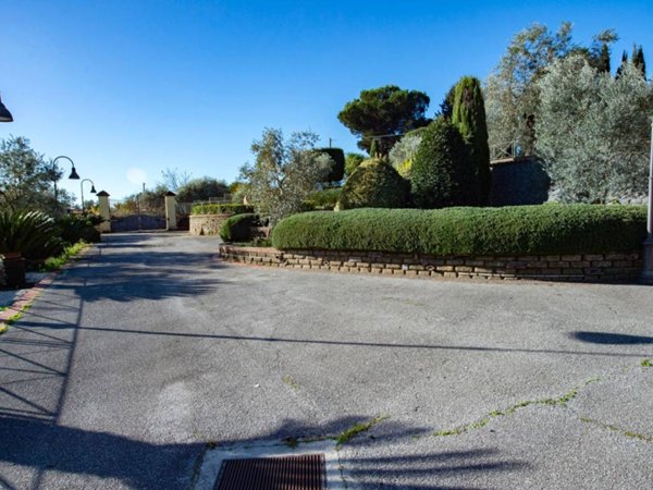 casa indipendente in vendita a Campagnano di Roma