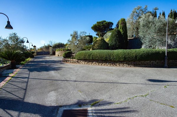 casa indipendente in vendita a Campagnano di Roma