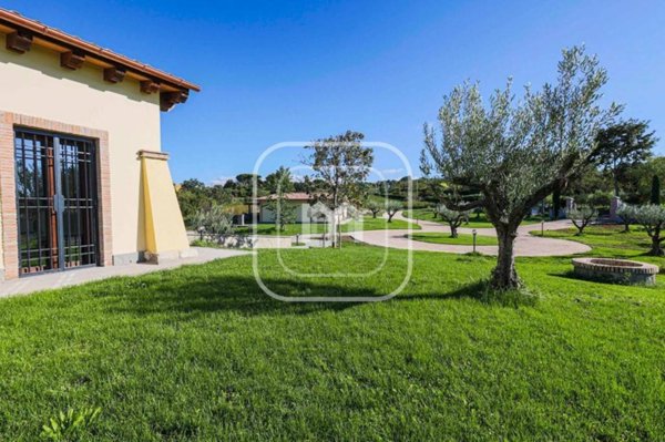 casa indipendente in vendita a Campagnano di Roma