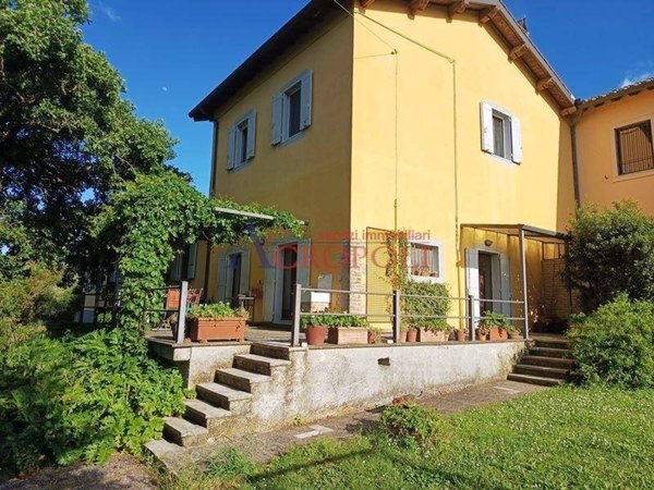 casa indipendente in vendita a Campagnano di Roma