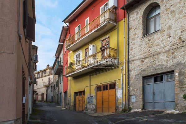 appartamento in vendita a Campagnano di Roma