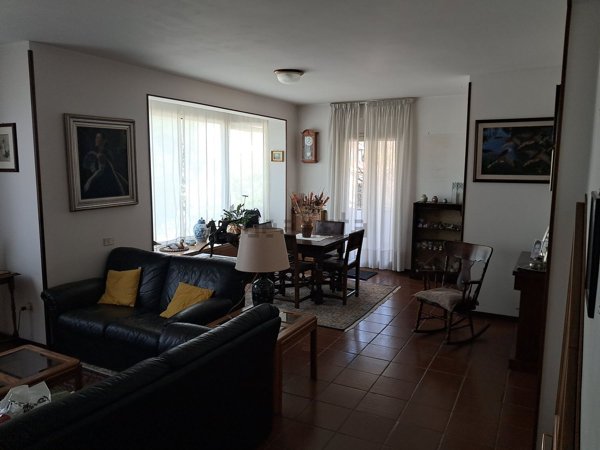 casa indipendente in vendita a Campagnano di Roma