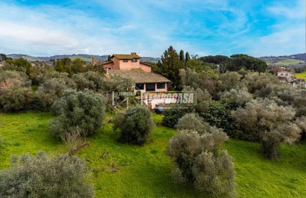 casa indipendente in vendita a Campagnano di Roma